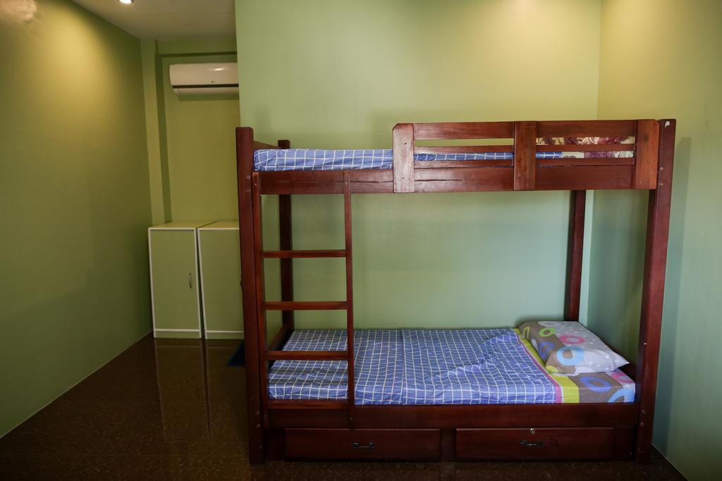 Luzmin Bh - Cottages And Bungalows Oslob Chambre photo