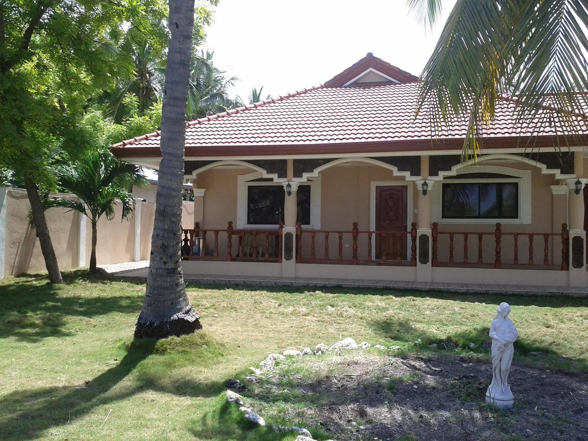 Luzmin Bh - Cottages And Bungalows Oslob Extérieur photo